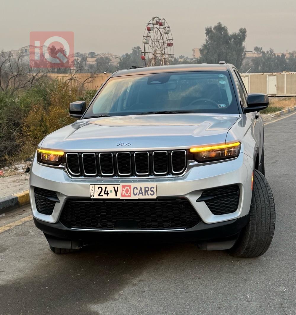 جیپ گراند شیرۆکی